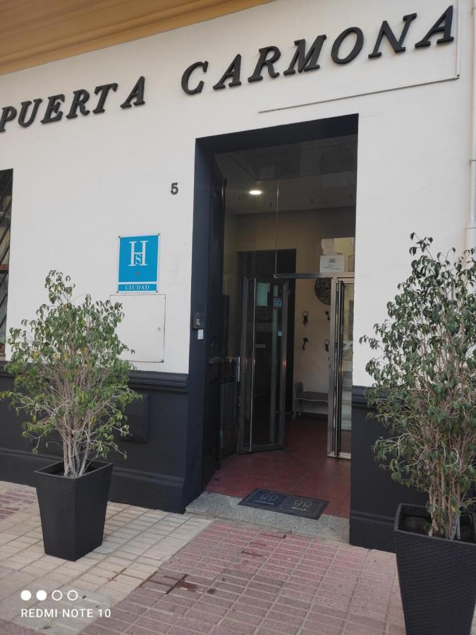 Hostal Puerta Carmona Sevilla Bagian luar foto