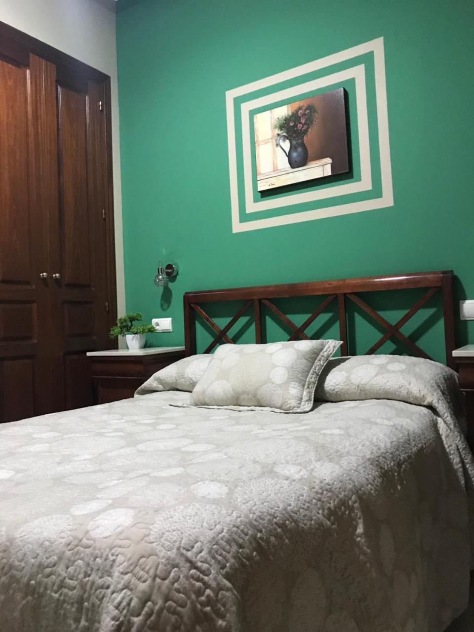 Hostal Puerta Carmona Sevilla Bagian luar foto